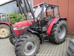 Traktory se zadním náhonem Case IH 4210