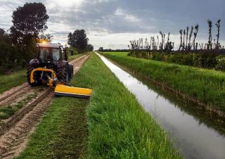 Traktory 4WD SAME Dorado 90.4 