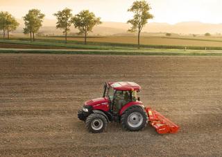 Traktory se zadním náhonem Case IH Farmall 95 A