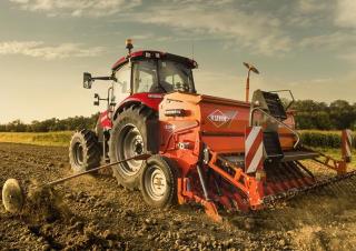 Traktory se zadním náhonem Case IH Farmall 95 C