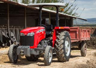 Traktory se zadním náhonem Massey Ferguson MF 2615
