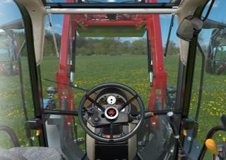 Traktory se zadním náhonem Massey Ferguson MF 4708 M