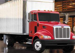 Kamiony Tuhé podvozky Peterbilt 325 PACCAR PX-7