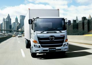 Kamiony Tuhé podvozky Hino 500 GH 1832 4x2