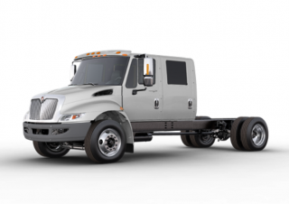 Kamiony Tuhé podvozky International Durastar 4400 107 SBA Crew Cab Cummins B6.7