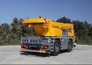 Univerzální terénní jeřáby Liebherr LTM 1030-2.1 