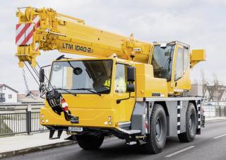 Univerzální terénní jeřáby Liebherr LTM 1040-2.1 