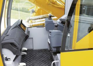 Univerzální terénní jeřáby Liebherr LTM 1040-2.1 