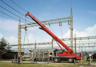Univerzální terénní jeřáby Liebherr LTM 1040-2.1 