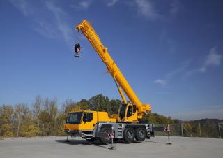 Univerzální terénní jeřáby Liebherr LTM 1050-3.1 