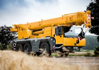 Univerzální terénní jeřáby Liebherr LTM 1055-3.2 