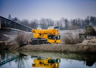Univerzální terénní jeřáby Liebherr LTM 1090-4.2 