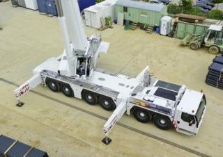 Univerzální terénní jeřáby Liebherr LTM 1300-6.2 