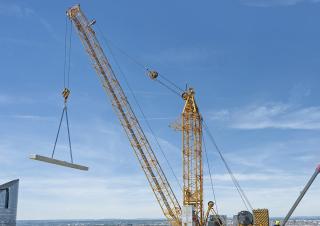 Věžové trolejové jeřáby s horní otočí Liebherr 200 DR 5/10 Litronic