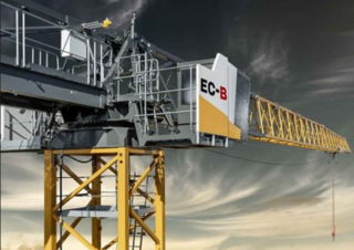 Věžové trolejové jeřáby s horní otočí Liebherr 470 EC-B 20