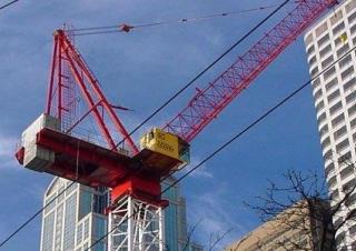 Věžové trolejové jeřáby s horní otočí Kroll K-2500
