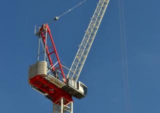 Věžové výkyvné jeřáby s horní otočí TEREX CRANES CTL 272-18