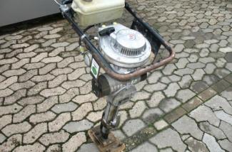 Vibrační pěchy Vibrační pěchy naftové a benzínové Wacker Neuson BS30