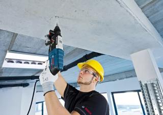 Elektrické nářadí Vrtací kladiva Bosch GBH 2-28