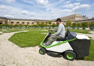 Zahradní traktory a ridery Etesia BAHIA ELECTRIC