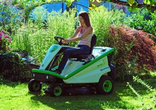Zahradní traktory a ridery Etesia BAHIA MKM