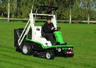 Zahradní traktory a ridery Etesia HYDRO 124DX