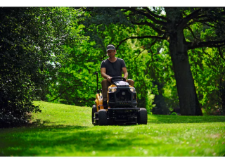 Zahradní traktory a ridery Cub Cadet LT3 PR105