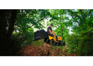 Zahradní traktory a ridery Cub Cadet LT3 PR105