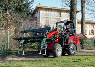 Elektrické kolové nakladače Schäffer 23e  