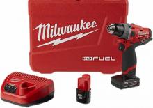 Akumulátorové vrtačky a vrtací šroubováky Milwaukee 2504-22