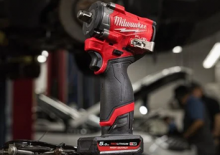 Akumulátorové rázové utahováky a šroubováky Milwaukee M12 FCIWF12G3-502X