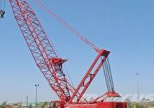 Pásové jeřáby s příhradovým výložníkem Manitowoc 2250 T