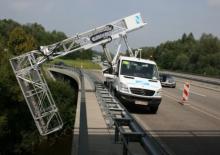 Autoplošiny s kloubovým výložníkem Moog MBI 70-1/S
