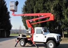 Přívěsné kloubové pracovní plošiny ISOLI MPT140 4x4
