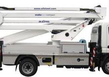 Přívěsné kloubové pracovní plošiny Oil & Steel Snake 2815 Compact