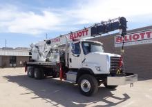 Autoplošiny s teleskopickým výložníkem Elliott Equipment E145 E-Line