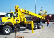 Autoplošiny s teleskopickým výložníkem Elliott Equipment H90F HiReach