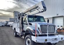 Autoplošiny s teleskopickým výložníkem Terex HR46
