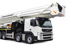Autoplošiny s teleskopickým výložníkem Bronto Skylift S 68 HLA