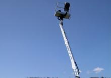 Autoplošiny s teleskopickým výložníkem Oil & Steel Scorpion 1812 