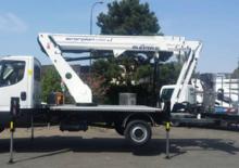 Autoplošiny s teleskopickým výložníkem Oil & Steel Scorpion 2112J