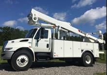 Autoplošiny s teleskopickým výložníkem Terex TL17i
