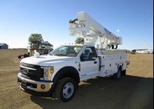 Autoplošiny s teleskopickým výložníkem Terex TL37P