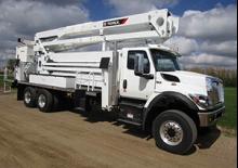 Autoplošiny s teleskopickým výložníkem Terex TL80