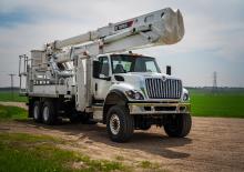 Autoplošiny s teleskopickým výložníkem Terex TM100