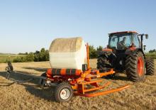 Balicí stroje Kubota WR1400 M