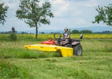 Čelní diskové žací lišty bez kondicionéru Pöttinger NovaCat F 2700 Alpin