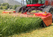 Čelní diskové žací lišty s kondicionérem Massey Ferguson 9313 D