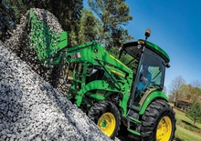Čelní nakladač John Deere 440R MSL