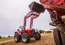 Čelní nakladač Massey Ferguson MF 936X